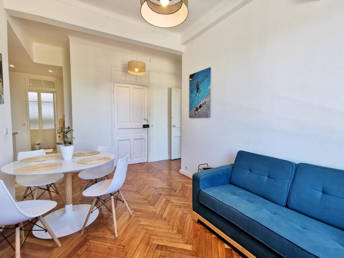 Le Foch By Booking Guys Villefranche-sur-Mer Bagian luar foto